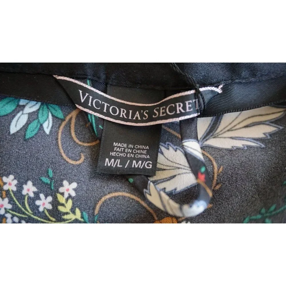 Victoria's Secret Women's Black Floral Satin Short Floral Robe - Size M/L - Picture 9 of 11